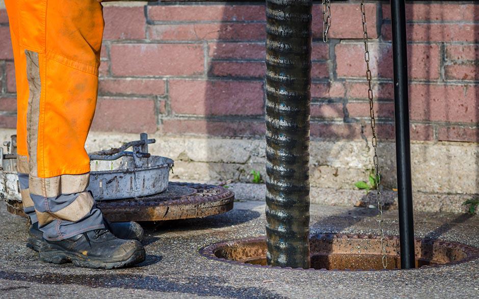 comment déboucher canalisation Méru